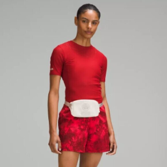 Lululemon White Team Canada Future Legacy Mini Belt Bag COC CPC Logo - BNIP - Picture 4 of 5